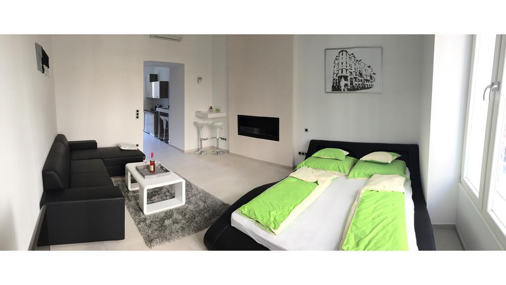 In The City Budapest Apartments Стая снимка
