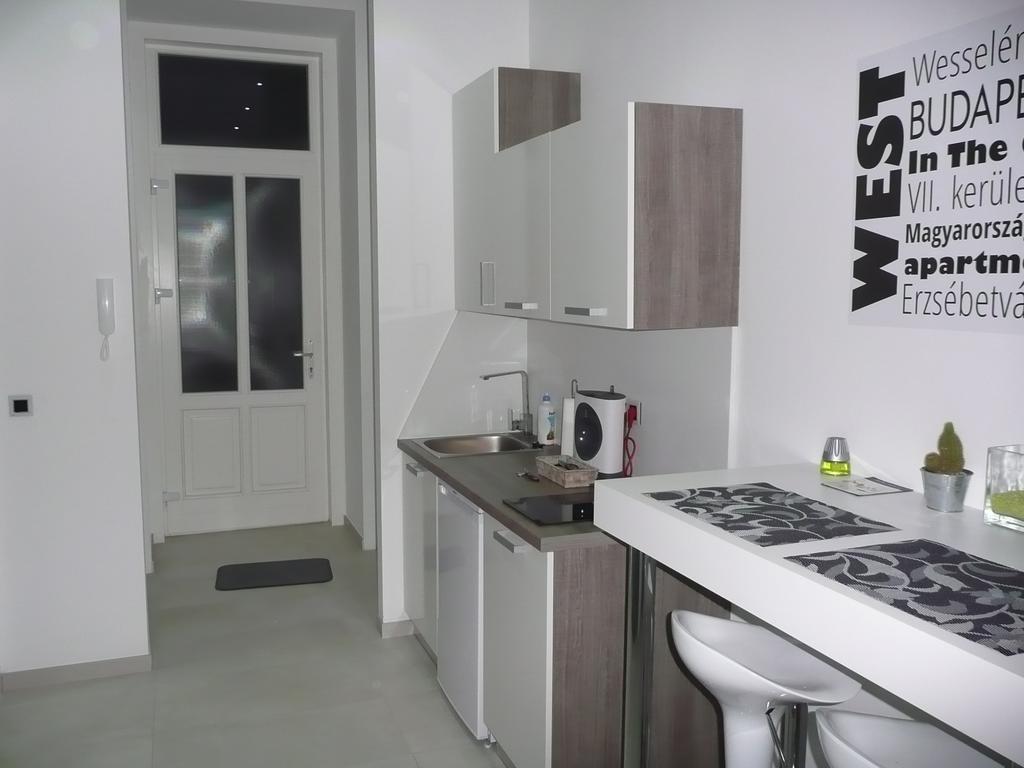 In The City Budapest Apartments Стая снимка