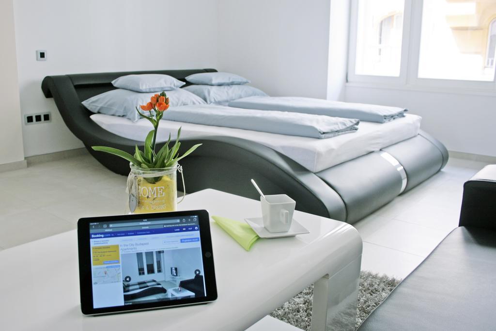 In The City Budapest Apartments Екстериор снимка